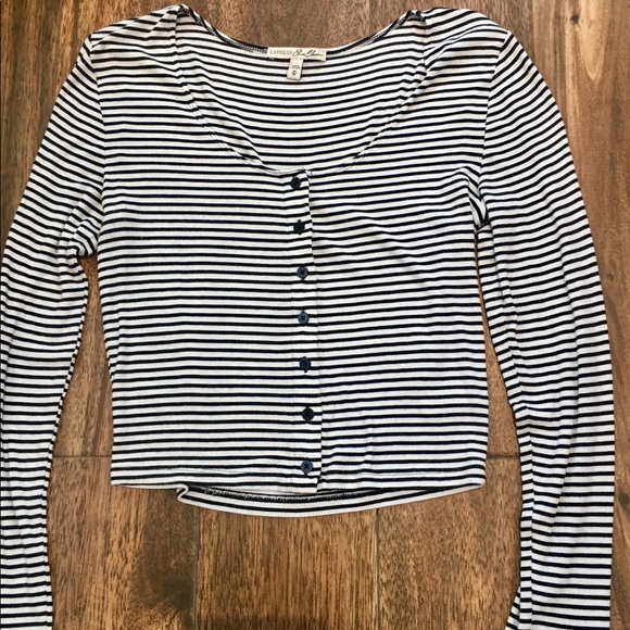 Express Button Down Crop Top - Picture 1 of 3